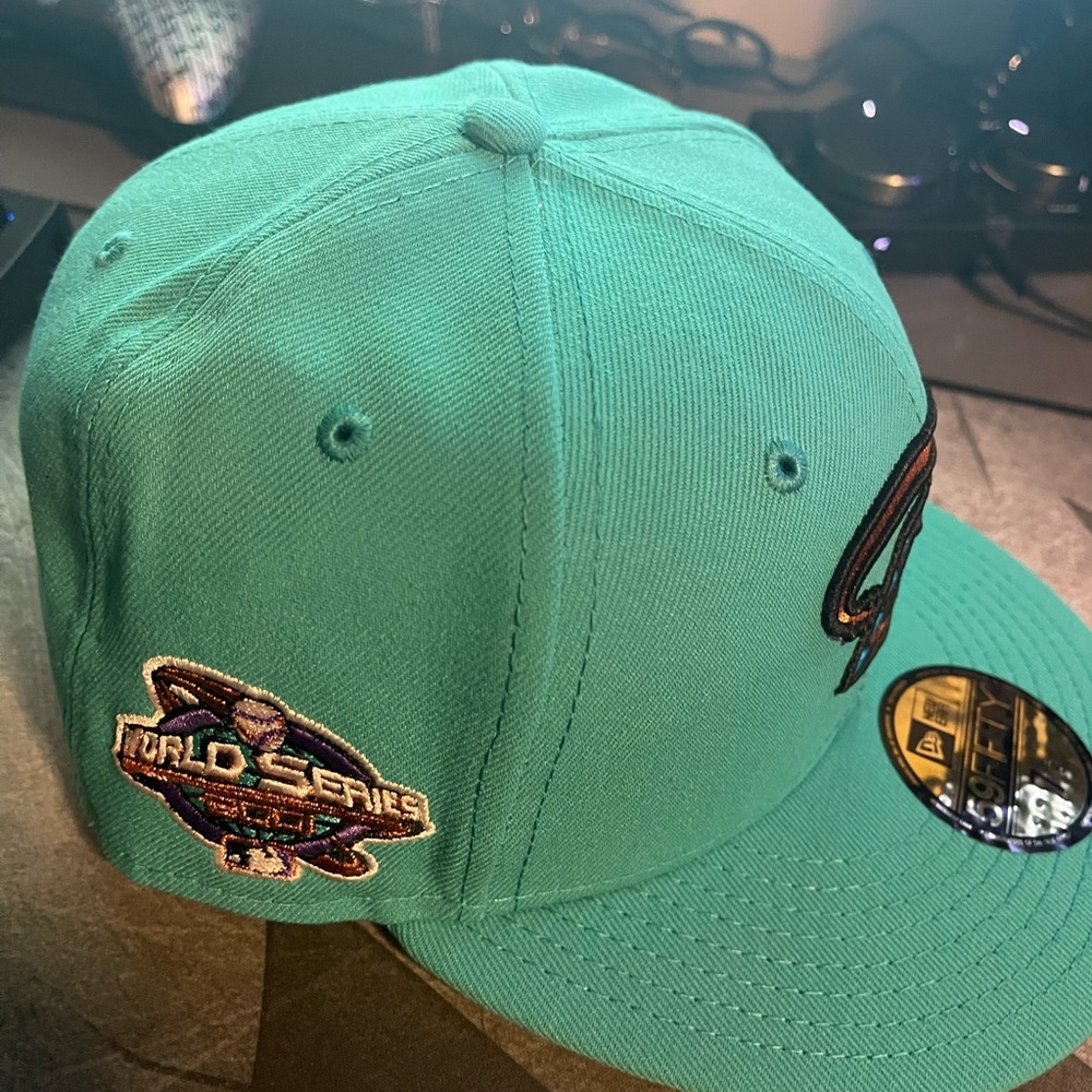 Fitted new era Arizona diamondbacks hat with World Series 2001 patch BRAND NEW - Picture 2 of 2